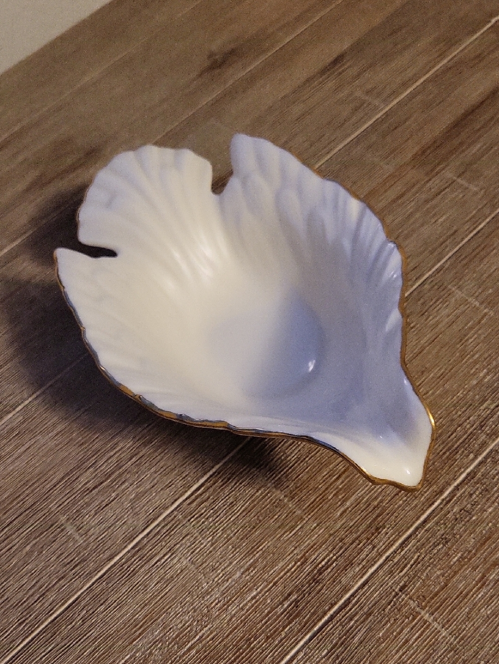 Lenox White Porcelain Dove Shaped Candy Dish with 24k Gold Trim